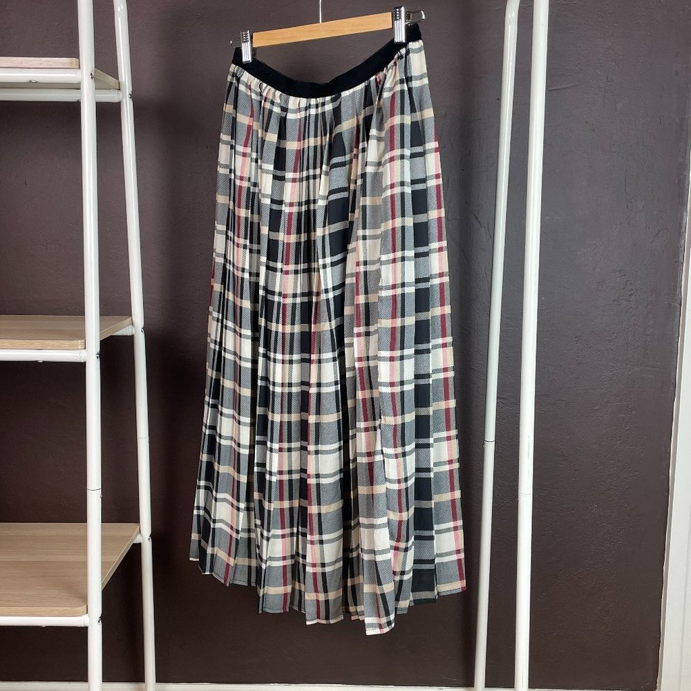 Press Maxi Skirt with Burberry Style Print and Velvet elastic waist, size LG